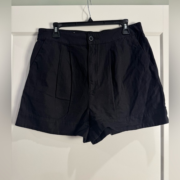 NWT Joie black Pleated Short Cotton Linen blend 4 Pockets High rise - Picture 2 of 9